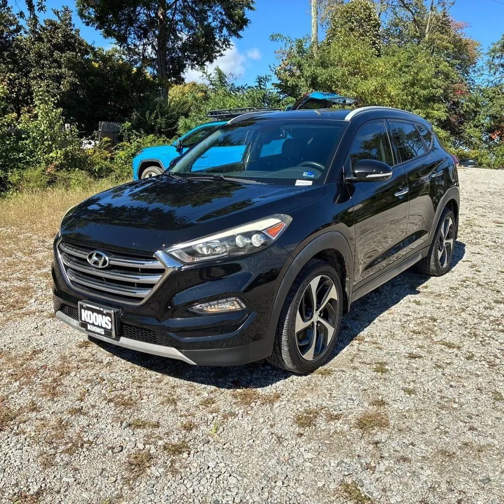 Used 2017 Hyundai Tucson Limited w/ Cargo Package AWD/4WD image 1