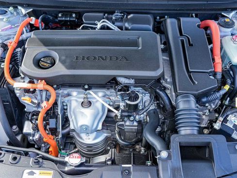 Used 2025 Honda Accord Sport image 9