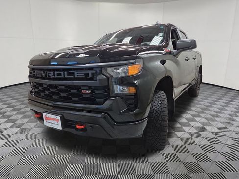 Used 2023 Chevrolet Silverado 1500 Custom Trail Boss AWD/4WD image 5