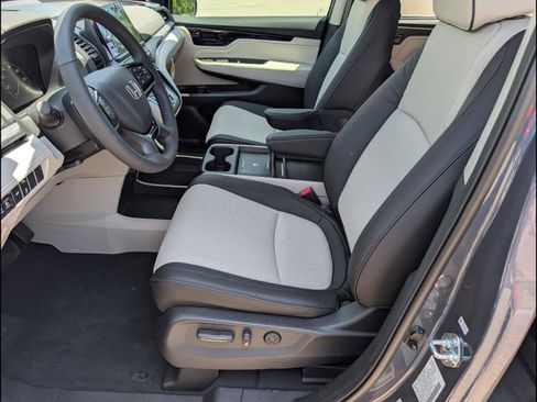 New 2026 Honda Odyssey Elite image 11