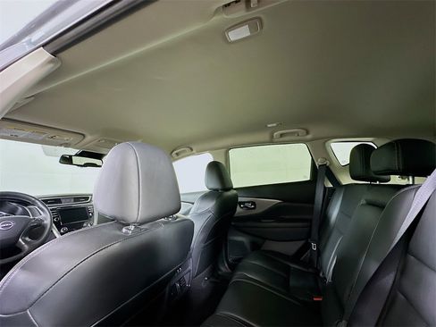 Used 2024 Nissan Murano SV w/ SV Midnight Edition Package image 13