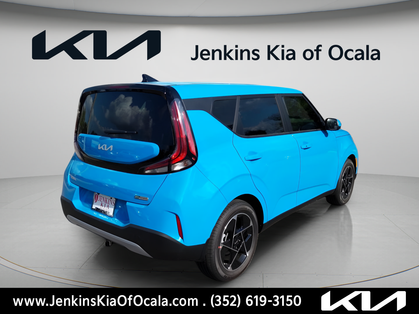 Certified 2023 Kia Soul EX FWD image 3