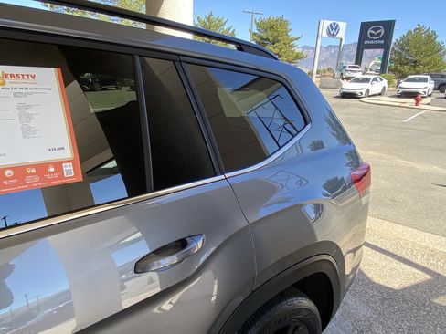 Certified 2023 Volkswagen Atlas SE w/ Black Wheel Package image 62