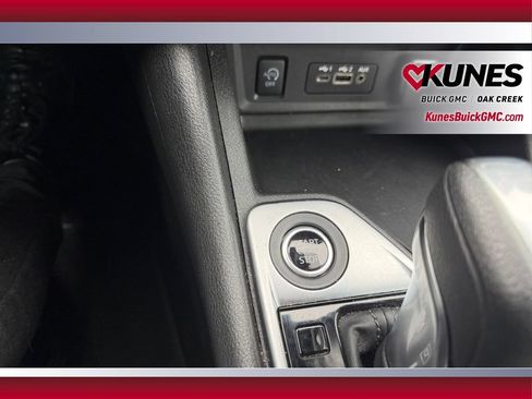 Used 2024 Nissan Sentra SV FWD image 29