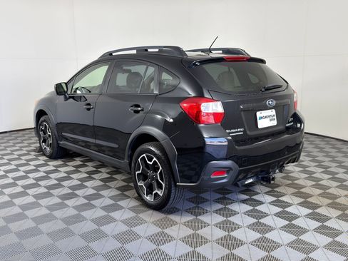 Used 2014 Subaru Crosstrek 2.0i Premium w/ Moonroof Package image 3