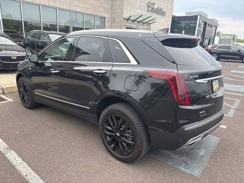 Certified 2023 Cadillac XT5 Premium Luxury AWD/4WD image 3