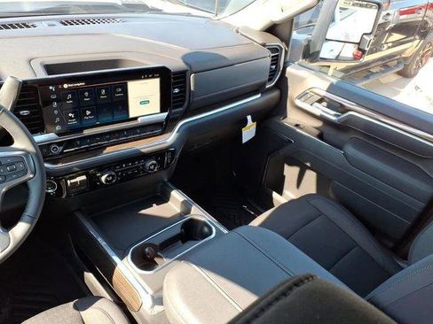New 2026 Chevrolet Silverado 2500 LT w/ All Star Edition AWD/4WD image 10