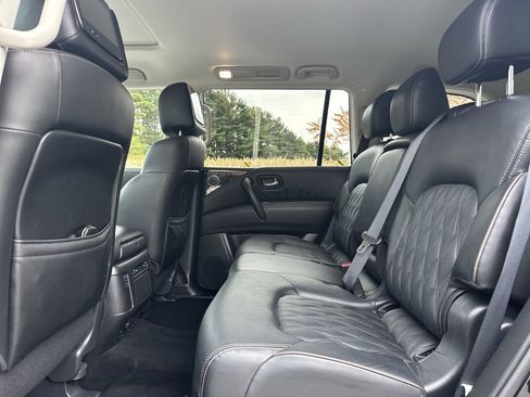 Used 2023 Nissan Armada Platinum image 20