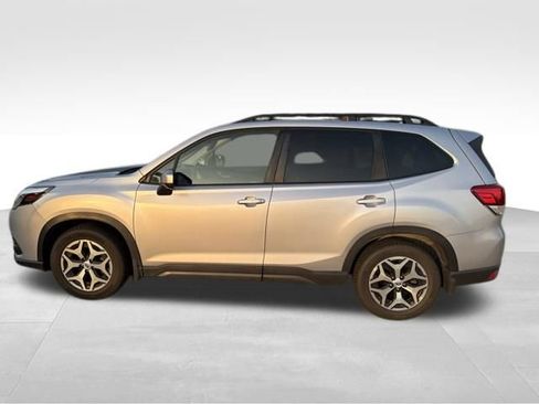 Used 2023 Subaru Forester Premium AWD/4WD image 7