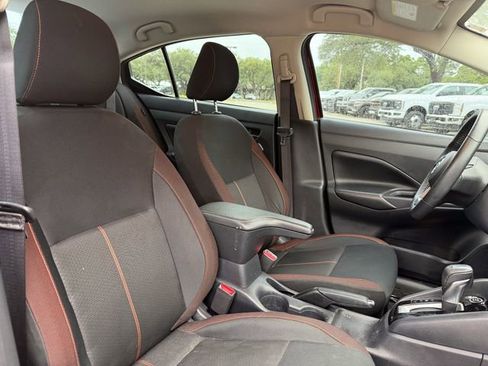 Used 2020 Nissan Versa SR FWD image 15