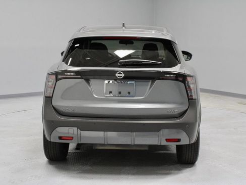 Certified 2025 Nissan Kicks SV AWD/4WD image 10