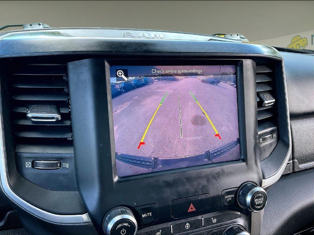 Used 2020 RAM 1500 Big Horn AWD/4WD image 18