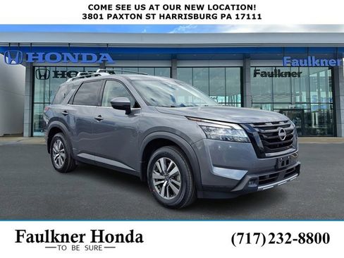 Used 2023 Nissan Pathfinder SL w/ Lighting Package (N92) AWD/4WD image 1