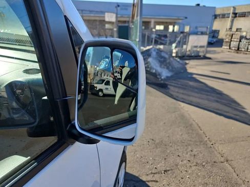 Used 2019 Nissan NV200 SV image 5