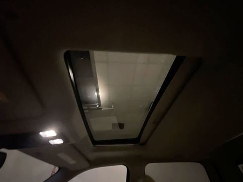 Used 2017 RAM 1500 Laramie image 22