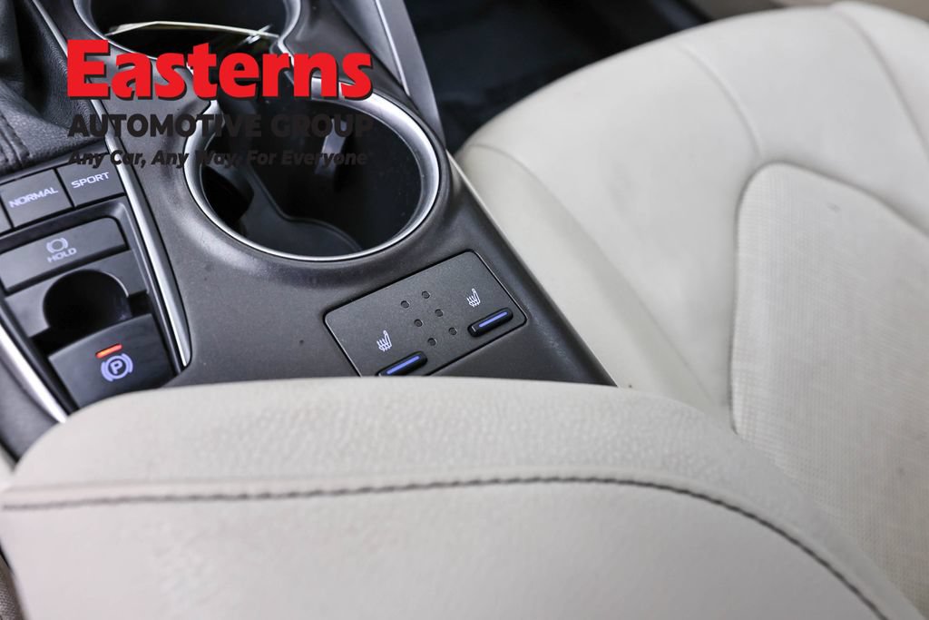 Used 2021 Toyota Camry XLE AWD/4WD image 22