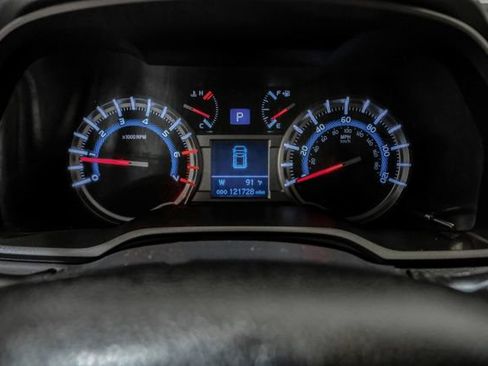 Used 2017 Toyota 4Runner TRD Off-Road AWD/4WD image 20