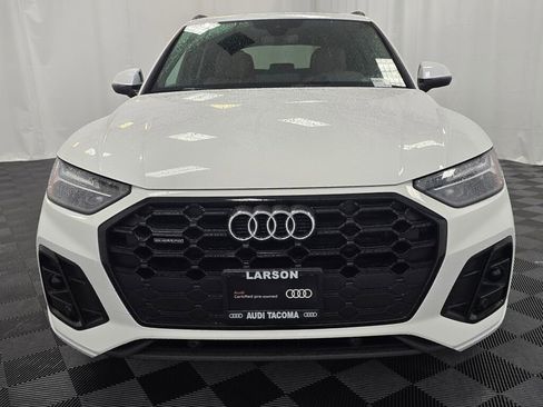 Certified 2025 Audi Q5 2.0T Premium w/ Convenience Plus Package image 9