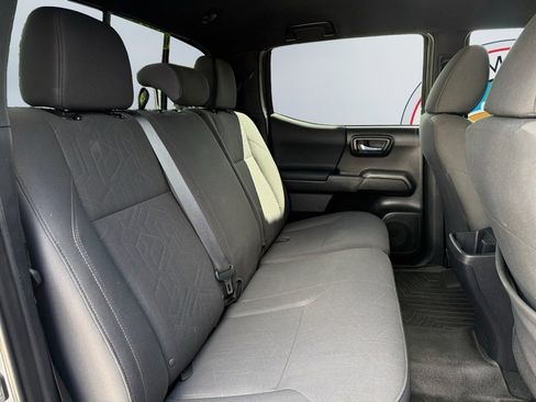 Used 2019 Toyota Tacoma TRD Off-Road image 22