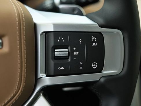 New 2026 Land Rover Discovery Limited Edition AWD/4WD image 52