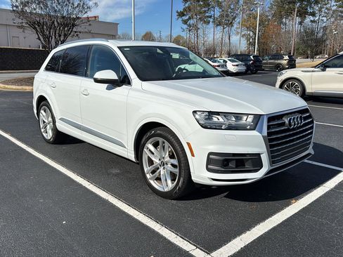 Used 2018 Audi Q7 3.0T Prestige w/ Prestige Package image 5