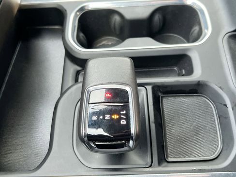 Used 2022 Chevrolet Silverado 1500 LT image 31