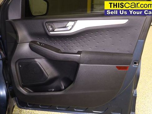 Used 2020 Ford Escape SE image 27