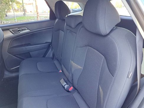 New 2026 Kia Sportage S image 18