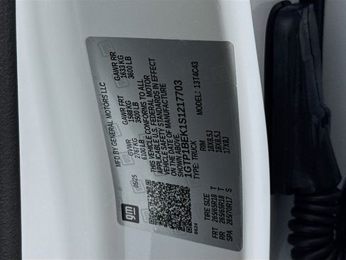 New 2025 GMC Canyon Elevation w/ Convenience Package image 31