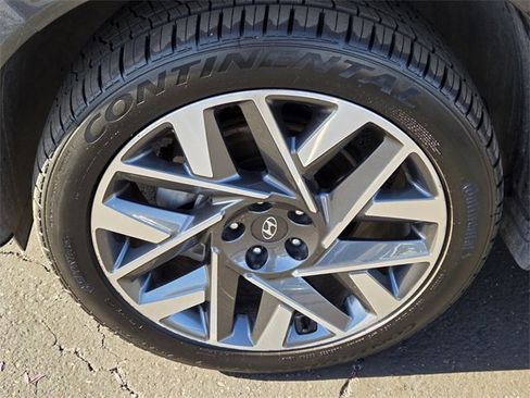 Used 2023 Hyundai Santa Fe Calligraphy image 9