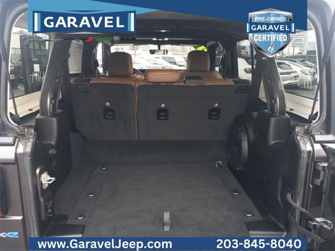 Used 2022 Jeep Wrangler Unlimited Sahara w/ Cold Weather Group image 14