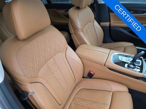 Used 2022 BMW 750i xDrive w/ Executive Package AWD/4WD image 29