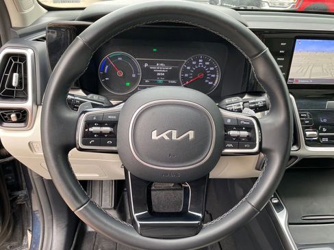 Used 2022 Kia Sorento S image 23