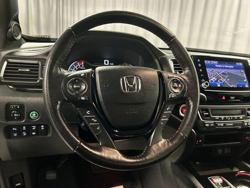 Used 2023 Honda Ridgeline Black Edition image 13