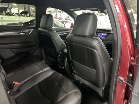 Used 2020 Cadillac XT5 Luxury image 22