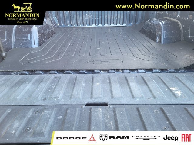 Used 2022 Chevrolet Silverado 1500 Custom RWD image 19