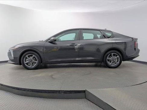 Used 2026 Kia K4 FWD image 3