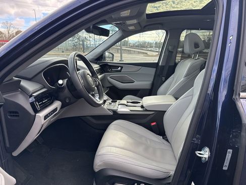 Used 2024 Acura MDX SH-AWD w/ Technology Package image 26