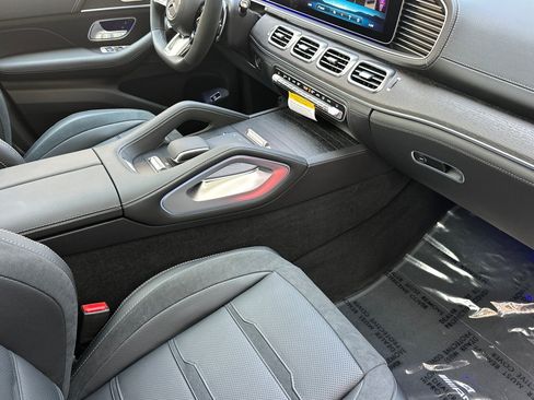 New 2026 Mercedes-Benz GLE 53 AMG 4MATIC Coupe image 15