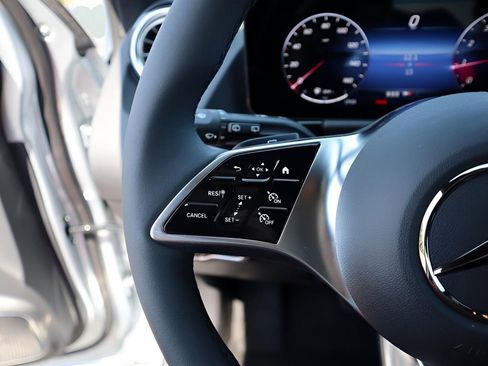 New 2026 Mercedes-Benz GLA 250 4MATIC image 33