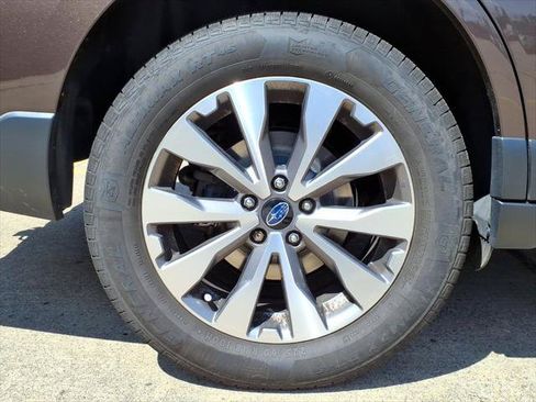 Used 2019 Subaru Outback 2.5i Touring w/ Popular Package #3A AWD/4WD image 7
