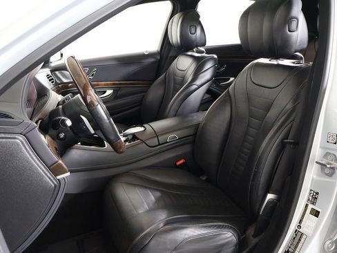 Used 2019 Mercedes-Benz S 560 4MATIC Sedan w/ AMG Line Exterior image 36