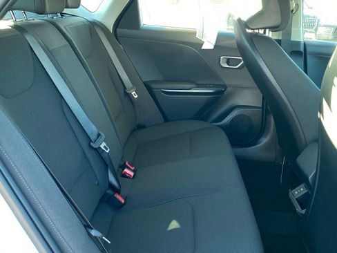 New 2026 Kia K4 LXS image 19
