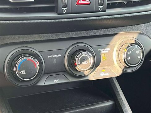 Used 2022 Kia Forte LXS image 27