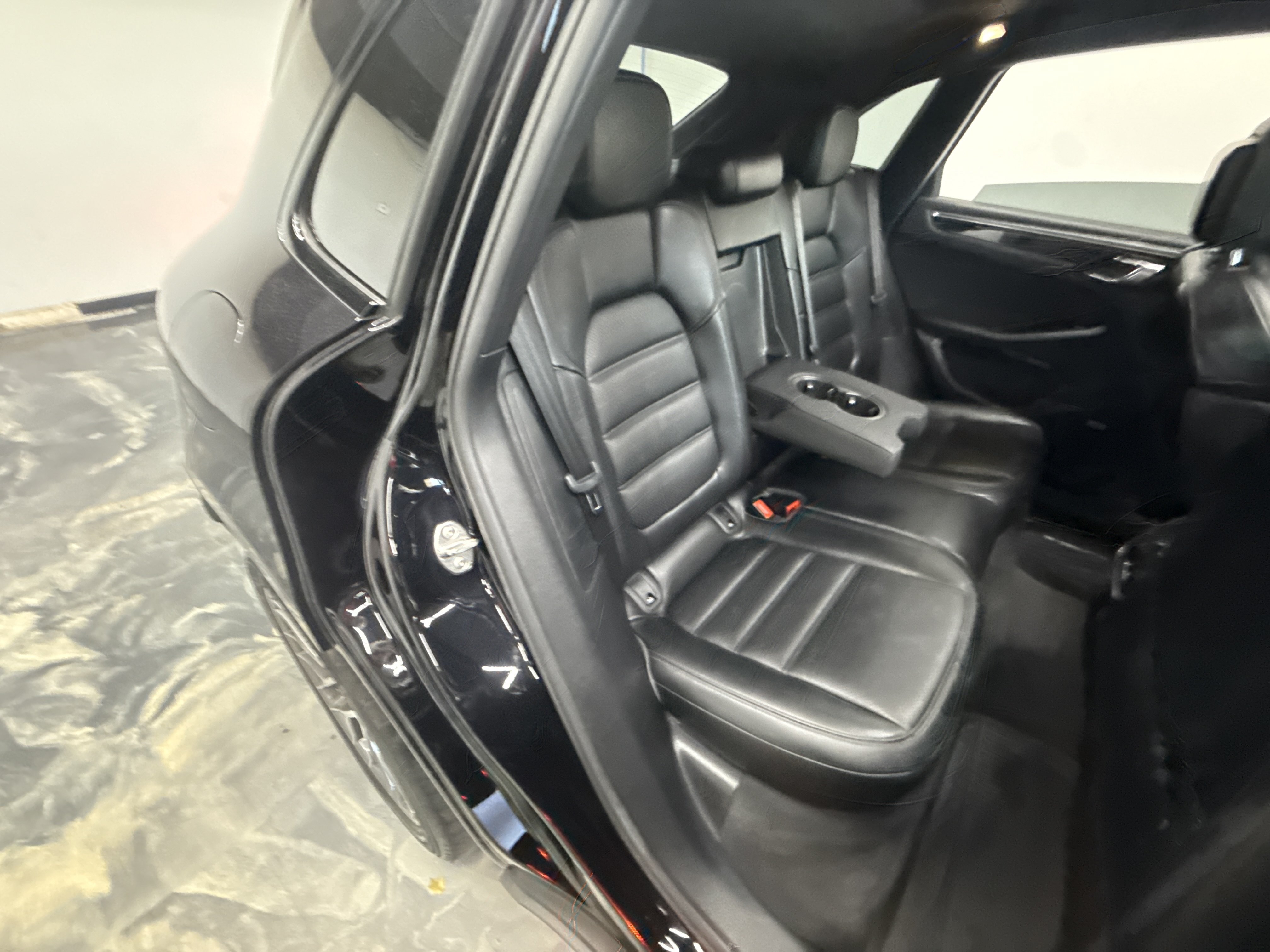 Used 2018 Porsche Macan S AWD/4WD image 25