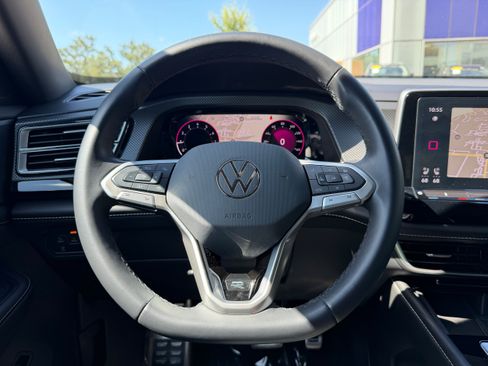 Used 2024 Volkswagen Atlas Cross Sport SEL Premium R-Line AWD/4WD image 17