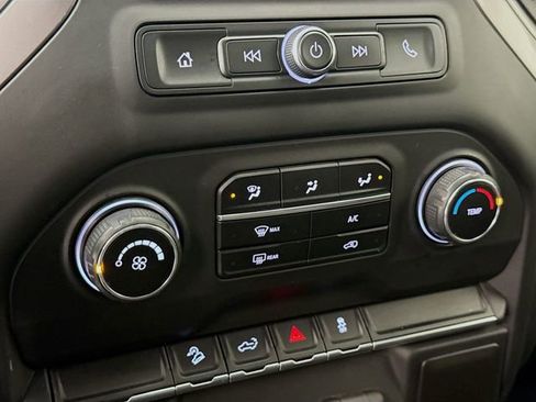 Used 2020 Chevrolet Silverado 1500 Custom Trail Boss w/ Custom Convenience Package image 15