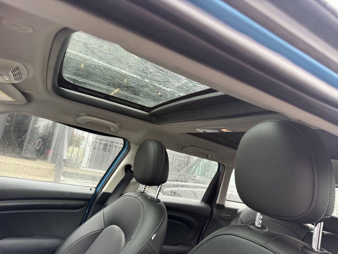 Used 2015 MINI Cooper 4-Door Hardtop FWD image 12