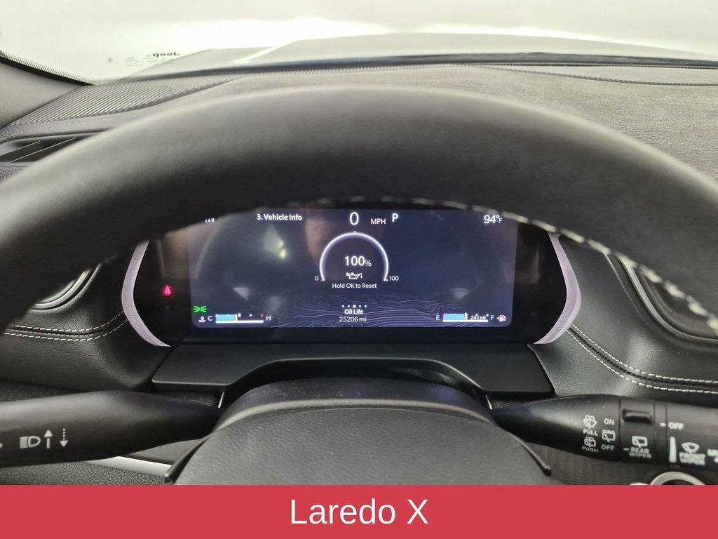 Used 2025 Jeep Grand Cherokee L Laredo w/ Luxury Tech Group I RWD image 22