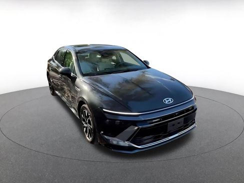 Used 2025 Hyundai Sonata SEL image 3